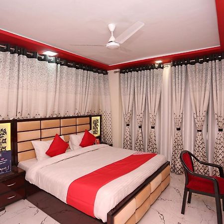 Oyo 23495 Hotel The Park Juhi Bari Exterior foto