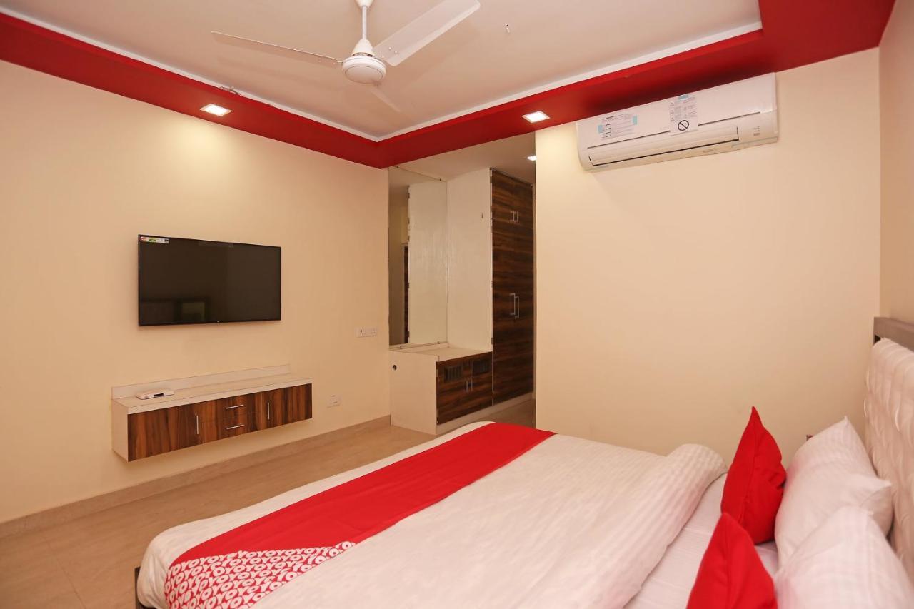 Oyo 23495 Hotel The Park Juhi Bari Exterior foto